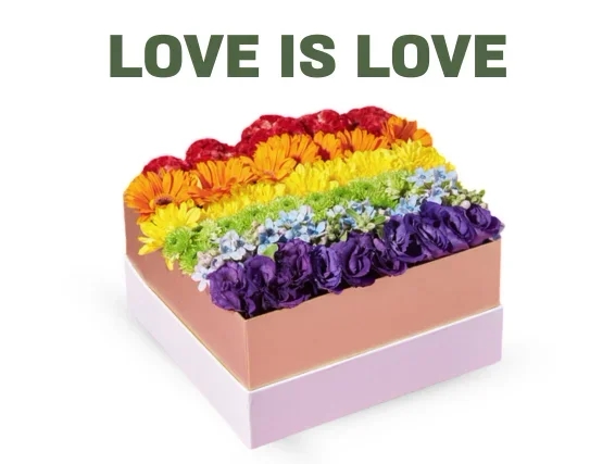 סידור Love is Love בצבעי הקשת