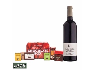 מארז גאנאש של אושר מבית מקס ברנר בשילוב בקבוק יין כישור אדום